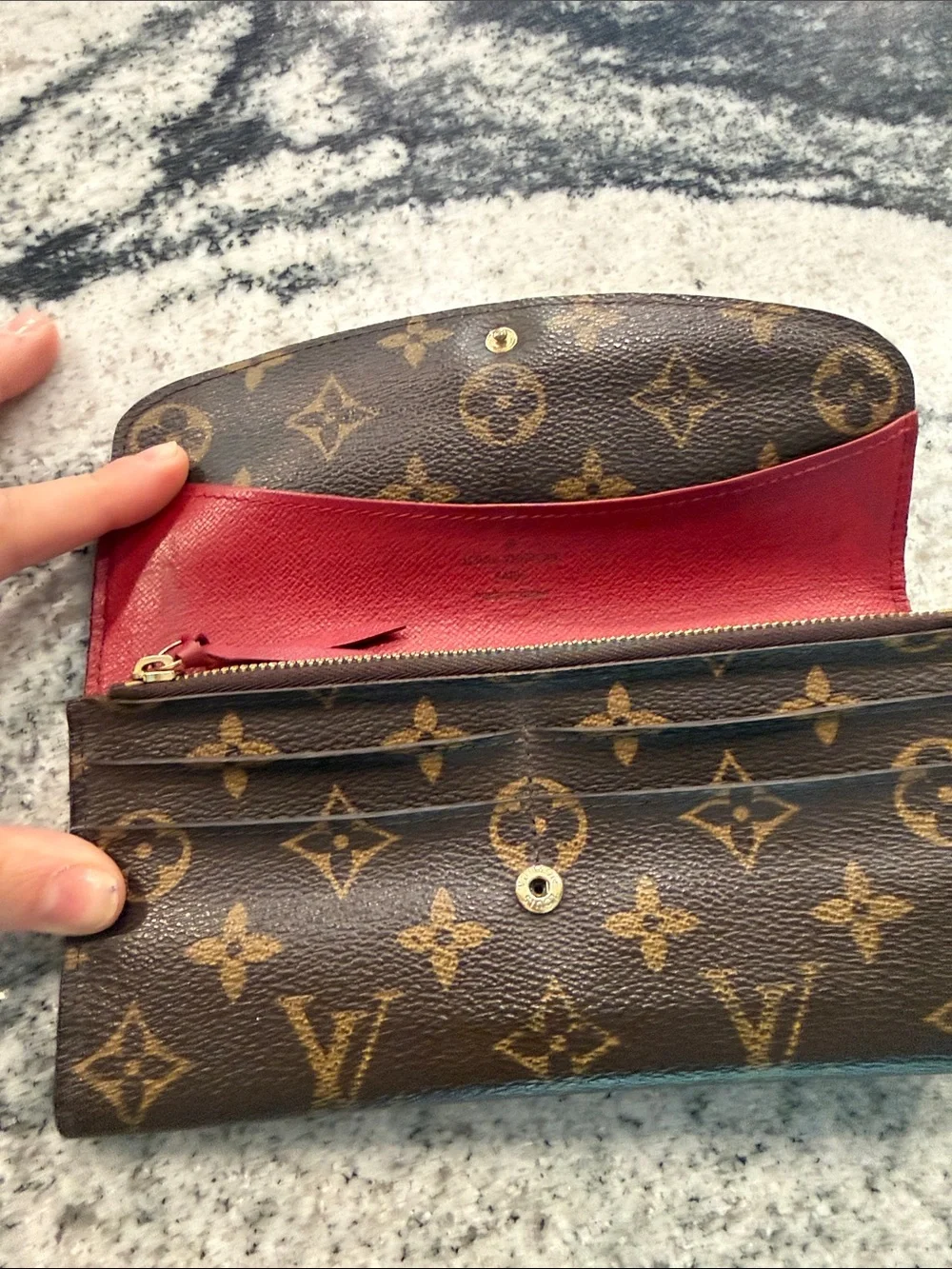 Louis Vuitton iconic louis